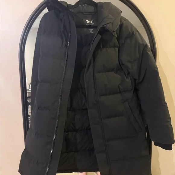 TNA Black Puffer St. Anton Jacket - Picture 1 of 3